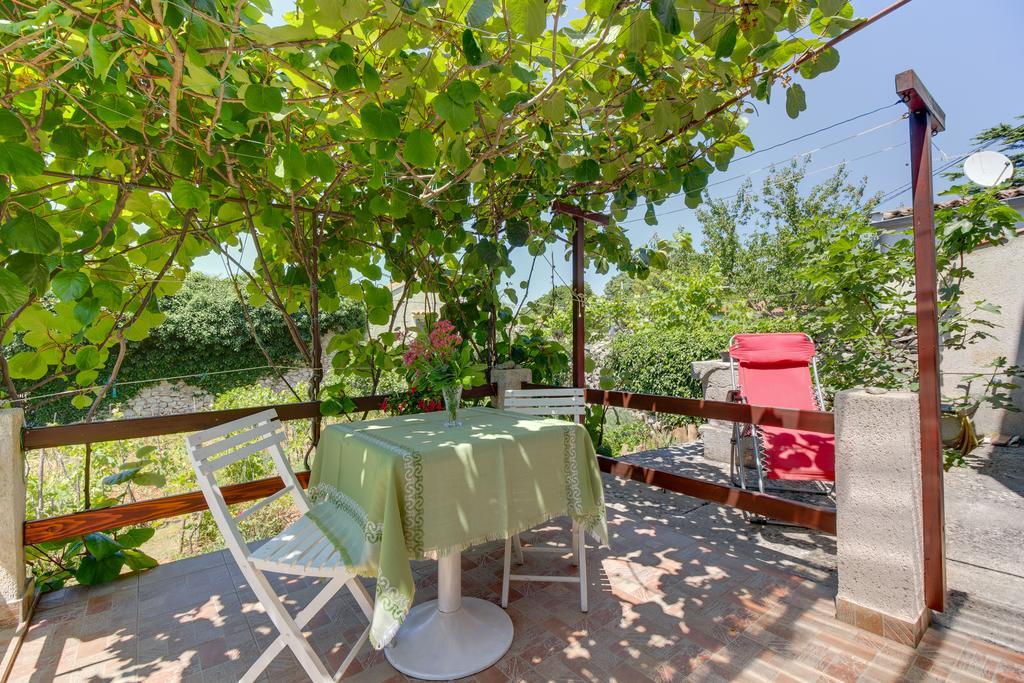 Apartment Carmen Veli Losinj Ngoại thất bức ảnh