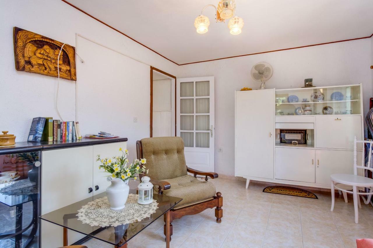 Apartment Carmen Veli Losinj Ngoại thất bức ảnh