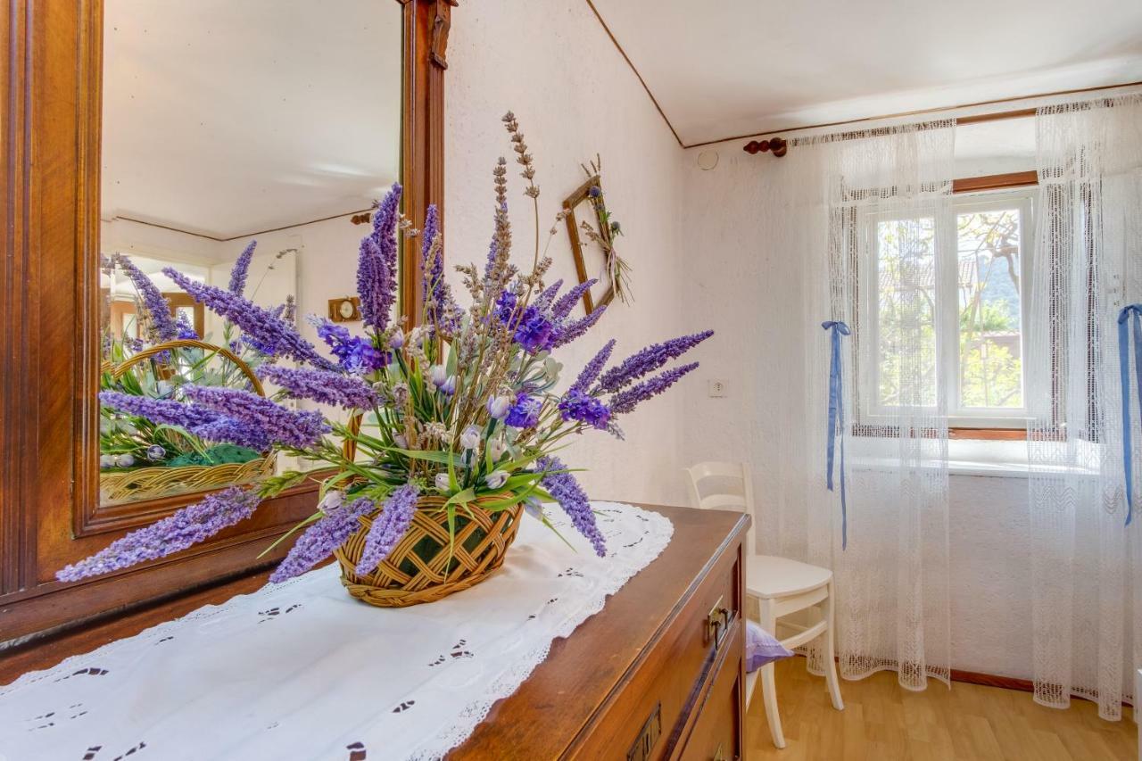 Apartment Carmen Veli Losinj Ngoại thất bức ảnh